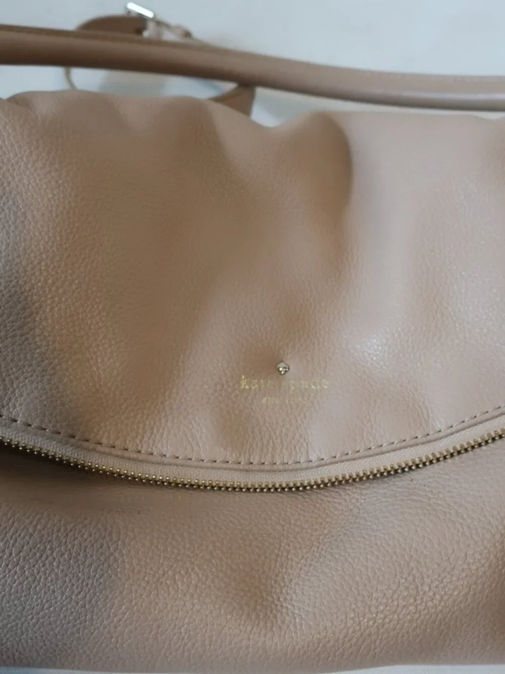 Women Kate Spade Beige Leather Crossbody Bag